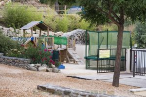 Camping Salendrinque : Aire De Jeux