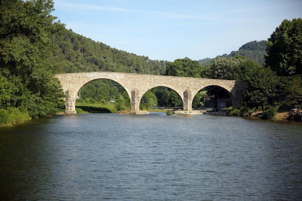 Camping 3 étoiles Salendrinque : Pont du Gard dans les Cévennes