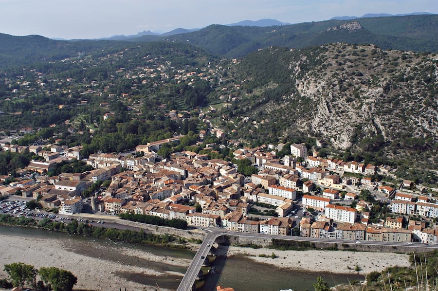 Anduze vue du ciel - Camping dans les Cévennes, la Salendrinque